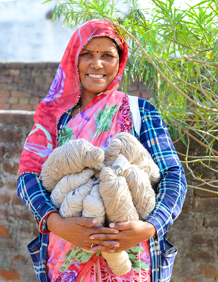 Jaipur Rugs Shanti Devi weaver