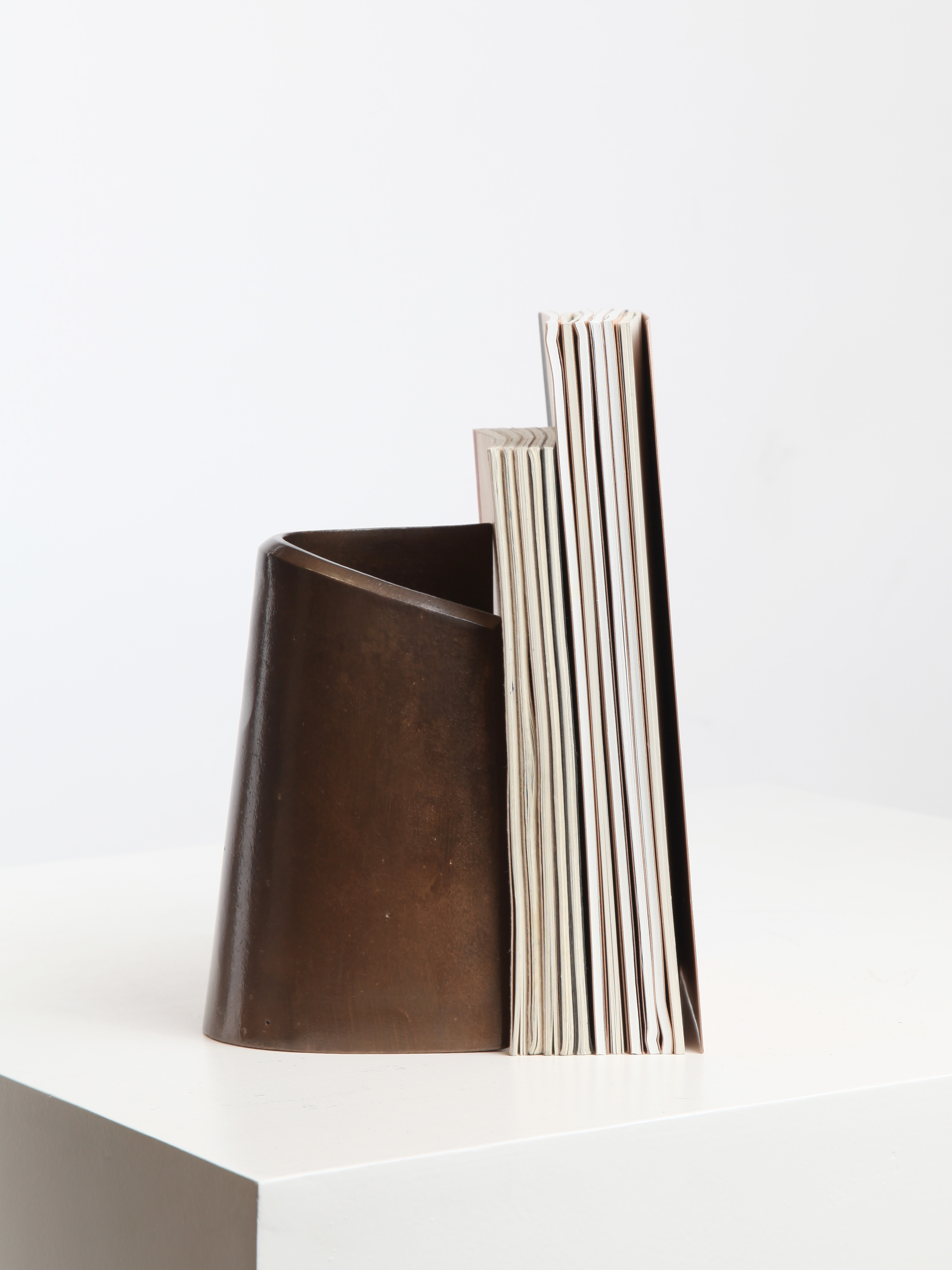 FOLD BOOKEND
