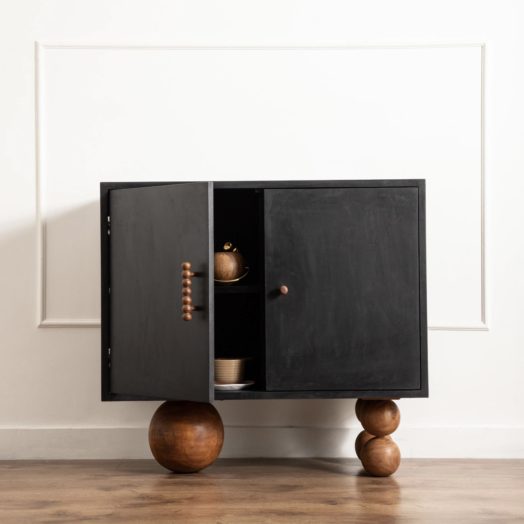 BALL PACK CREDENZA
