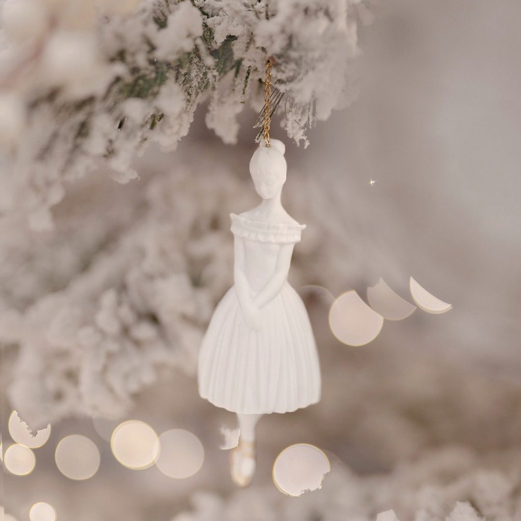 Ballerina Christmas Ornament (Golden Lustre)