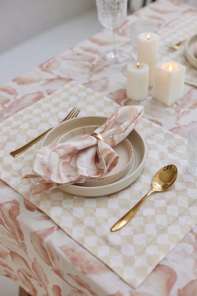Cascade Blush Table Napkin