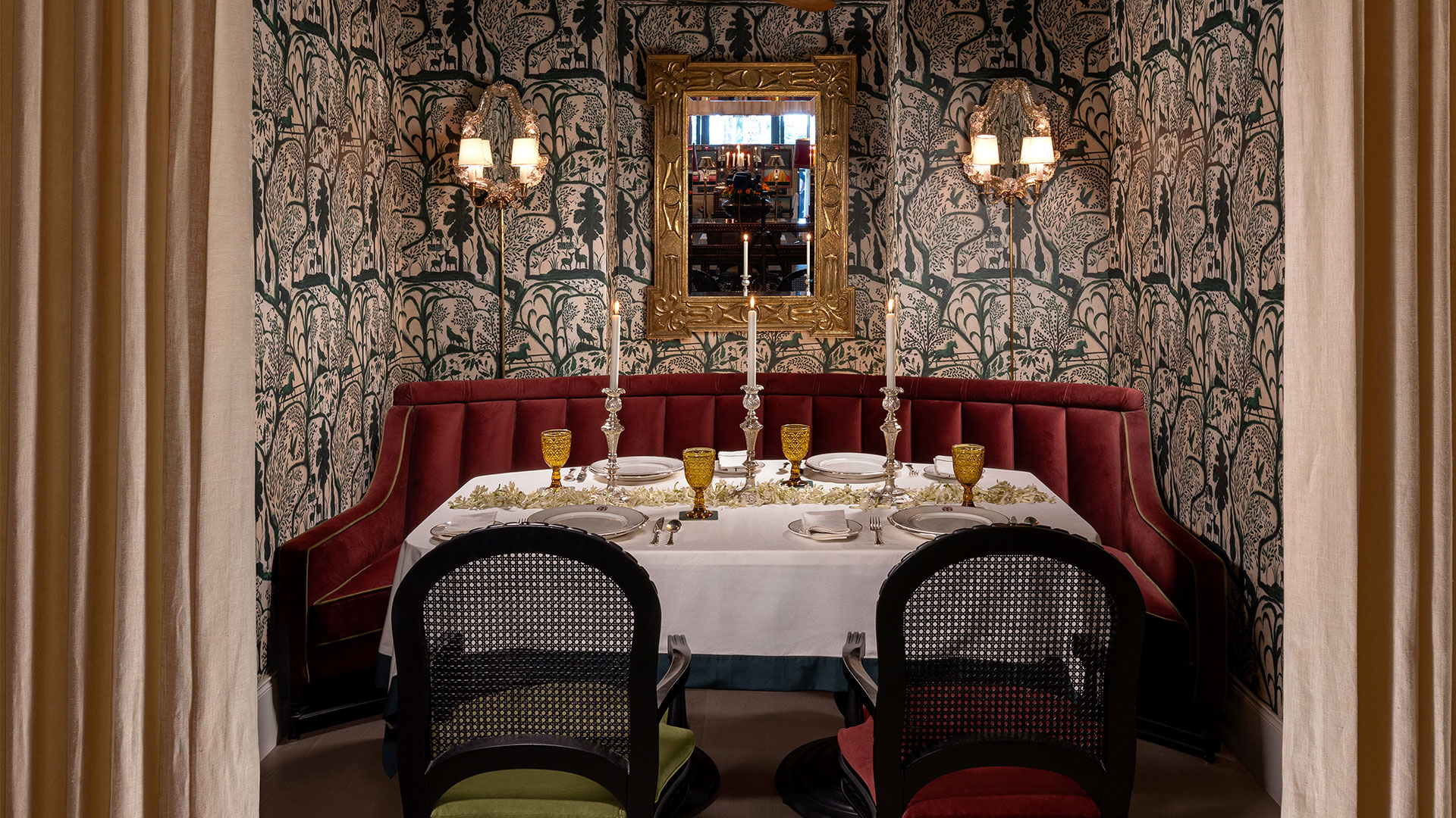 Private cocoon like seating