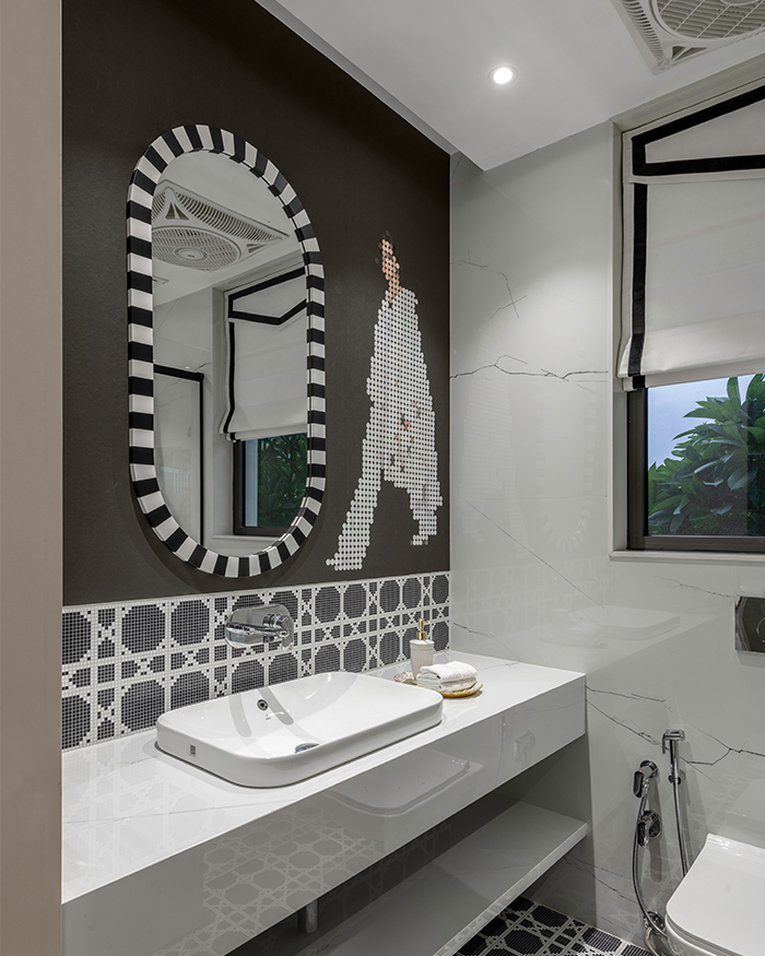 New pixelated form of artwork with a striped mirror