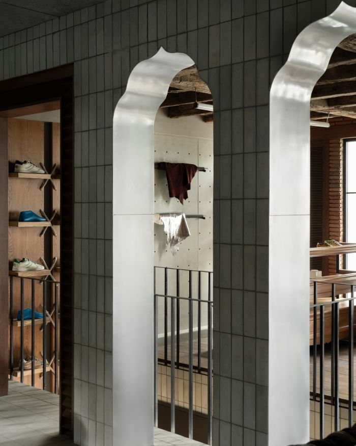 Peeking from within the arches is the Karigar's lab; Photography by Avesh Gaur