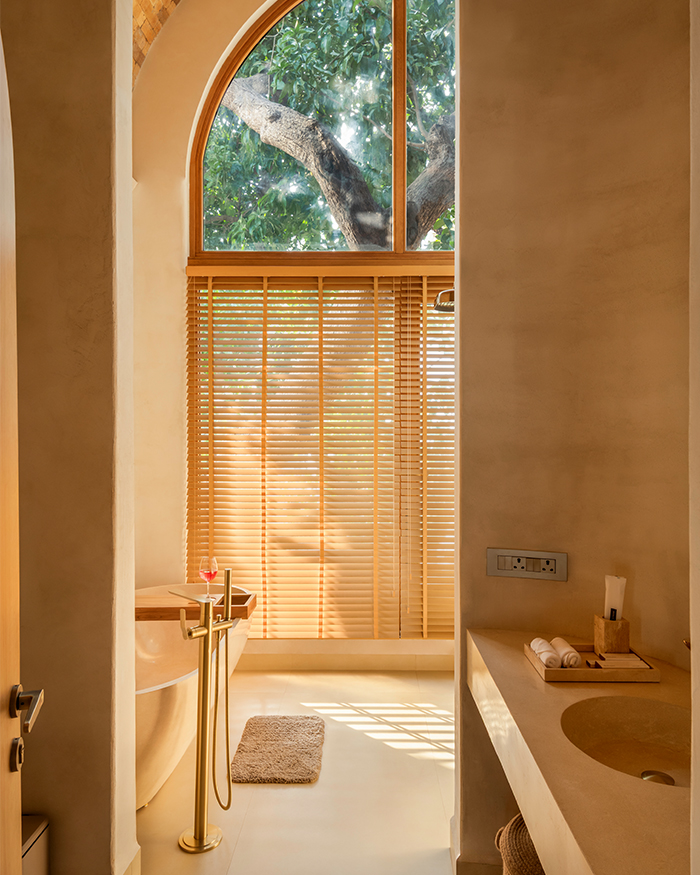 Dipping in the tub after a day of lounging by the pool is a perfect way to spend your time here; Photography by Elmer S D’Souza and Abhijit Parsekar, The Photoarchitects