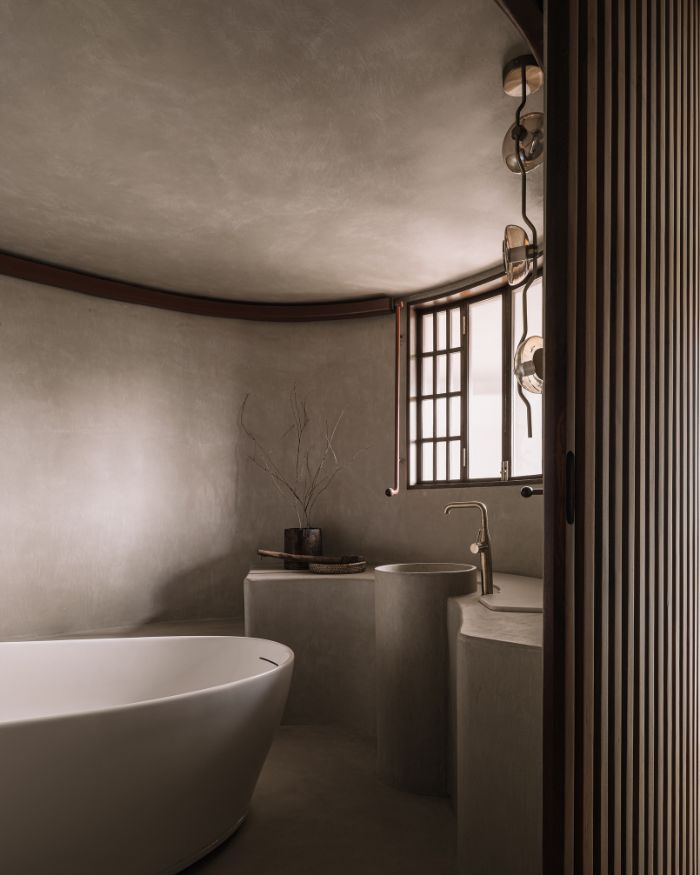 The spa-like bathroom
on the second floor features a flotation tub by TOTO and furniture
crafted by Design ni Dukaan; Photography by Ishita Sitwala