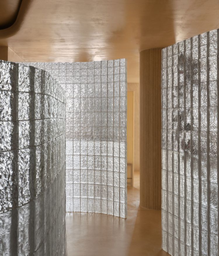 Close-up of fluted glass corridor view; Photography by Gokull Kadam