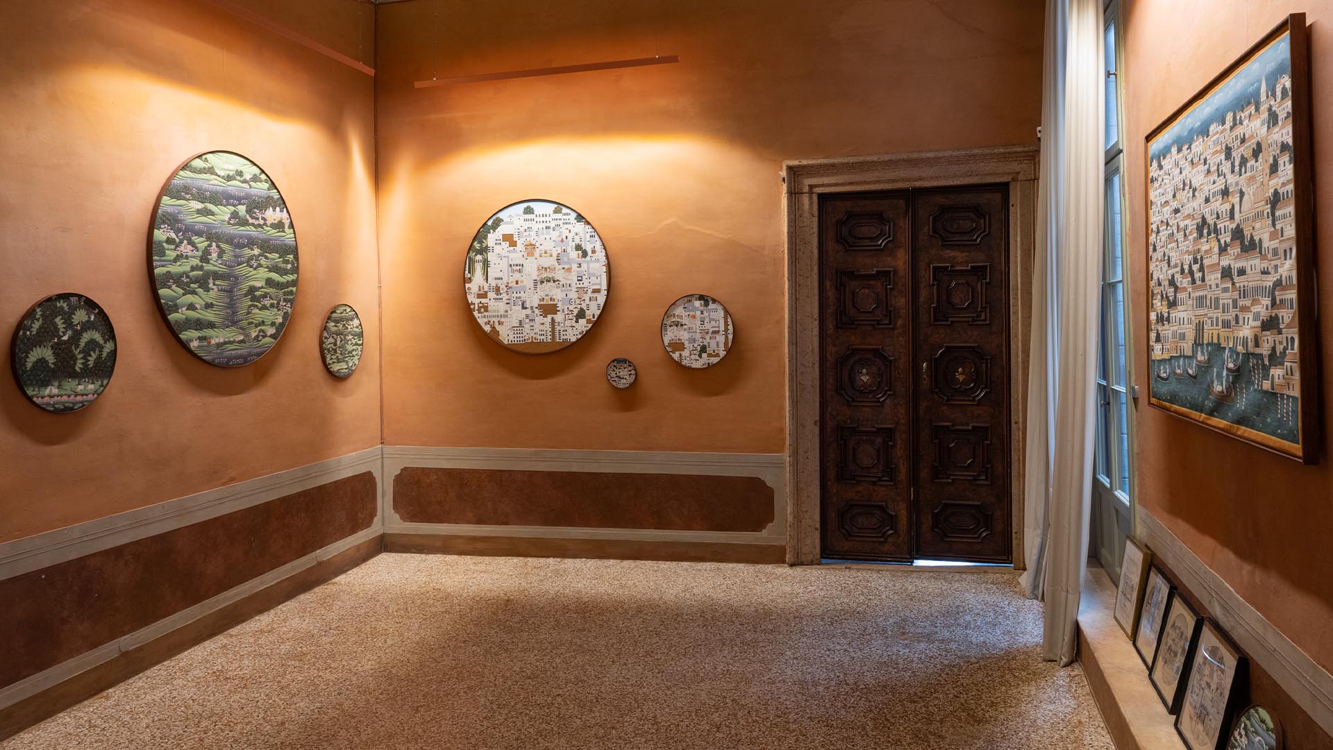 Photographs Courtesy of atelier Pichvai Tradition & Beyond