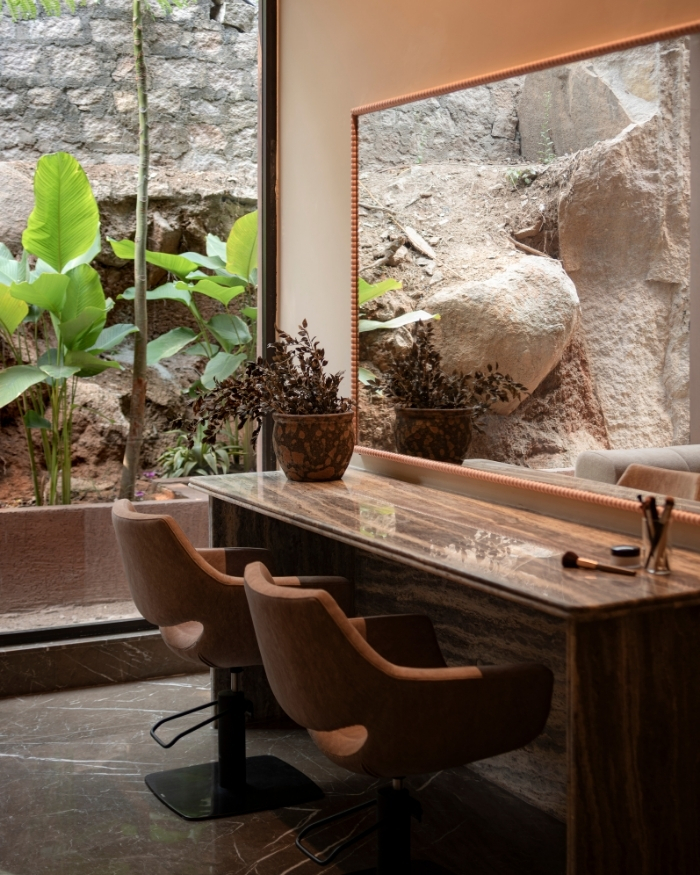 Salons in India
