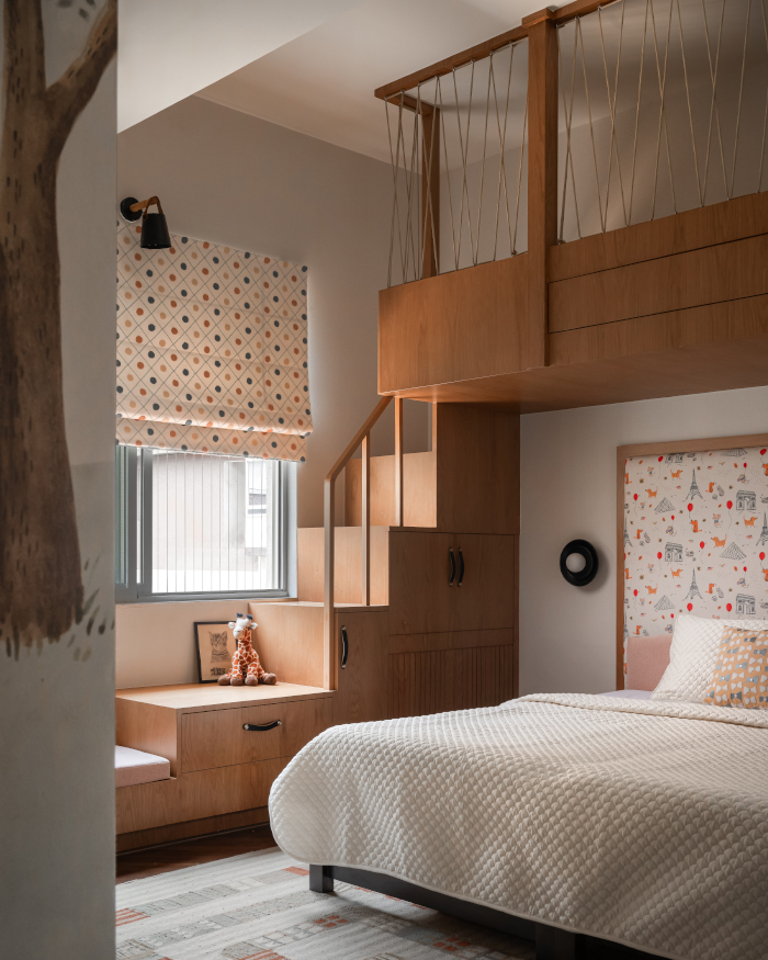 The sculptural Buket Style Lights from Whispering Homes pair with the Solis Terra Lights by Claymango and checker rugs from Jaipur Rugs, grounding the space in warm, rich comfort with woodwork from Home Stories; Styling by Apoorva Nayak, Photography by Arjun Krishna
